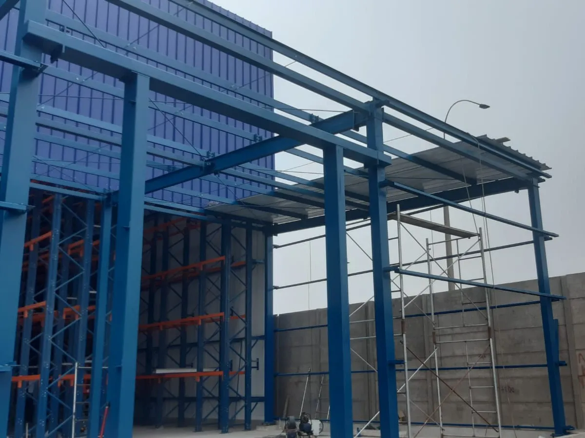 Instalación de RACK AUTOPORTANTE - R&A Racks Perú