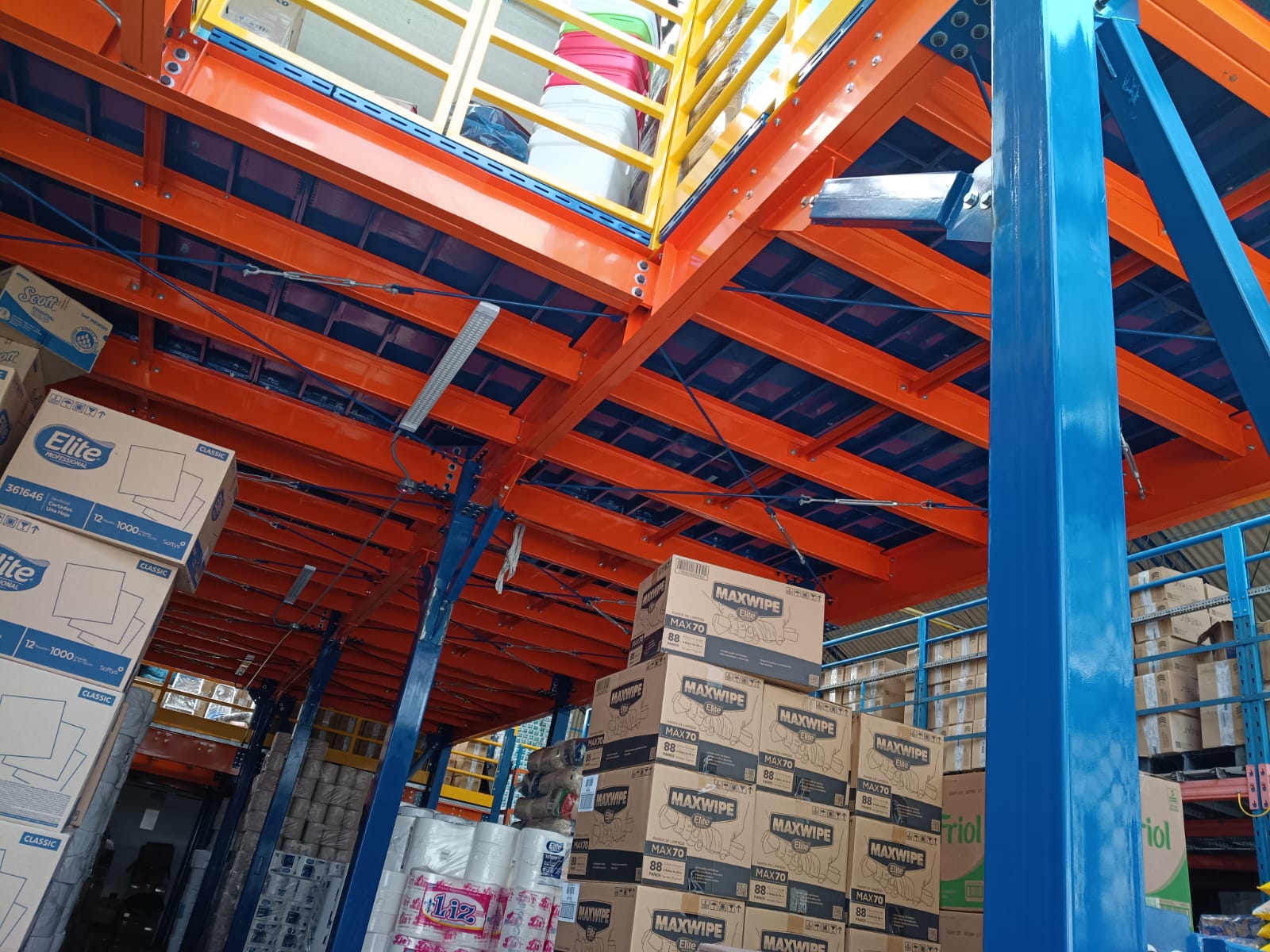 images/sistema-almacenamiento/mezanine-3.jpeg